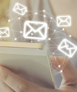 Bleiben Sie mit unserem Newsletter immer auf dem Laufenden